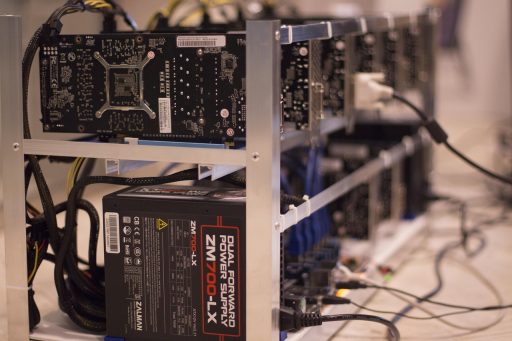Bitcoin en altcoins onder druk door stijgende inflatie