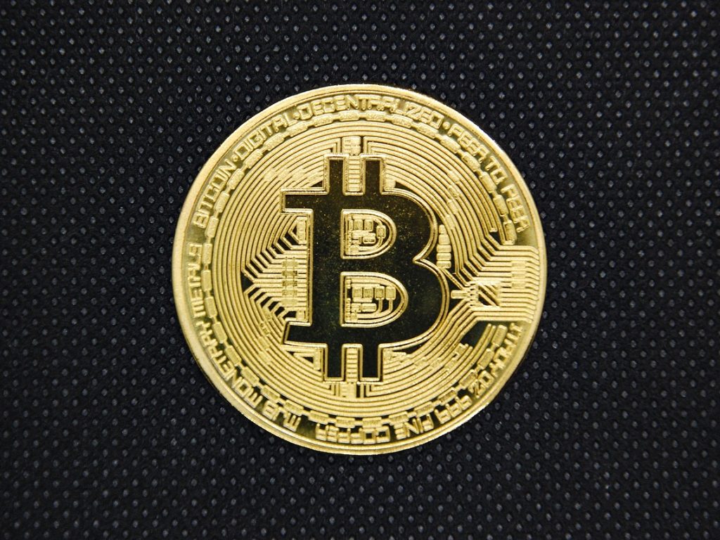 Bitcoin koers stijgt kort voor Trump-toespraak maar zakt daarna weer