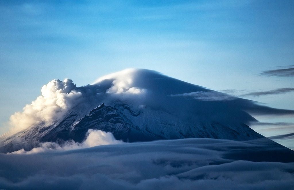 Bitcoin stijgt boven $71,000 te midden van geopolitieke spanningen