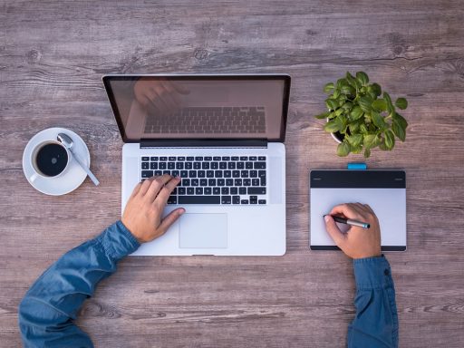 Apple introduceert betaalbare MacBook Neo met smartphonechip