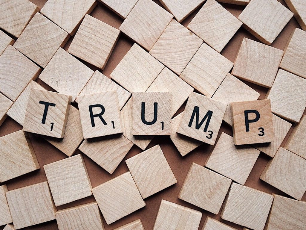 Trump beschuldigt banken van het ondermijnen van crypto-wetgeving