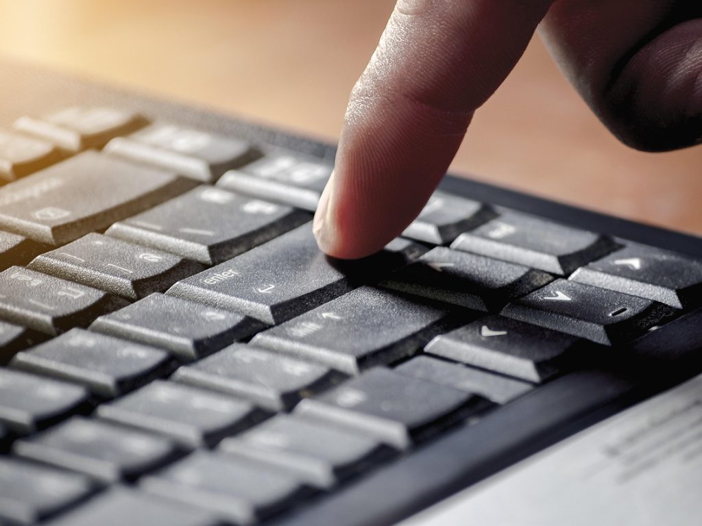 XRP sluit belangrijke deal met Kansas Jayhawks, maar koers onder druk