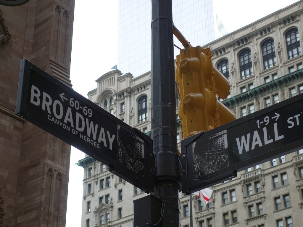 Wall Street onder druk door olieprijsstijging en teleurstellende bedrijfsresultaten