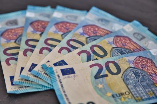 Nederlandse huishoudens beleggen recordbedrag in aandelen en fondsen