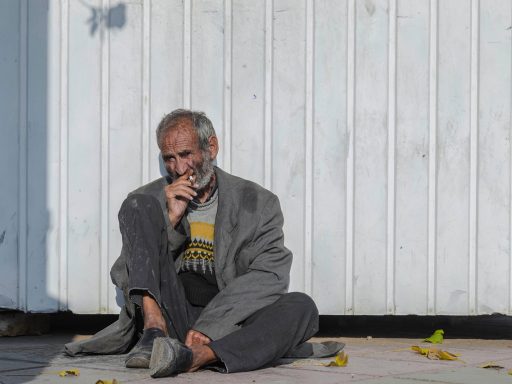 doorbraak in onderhandelingen tussen iran en oman over scheepvaart in de straat van hormuz
