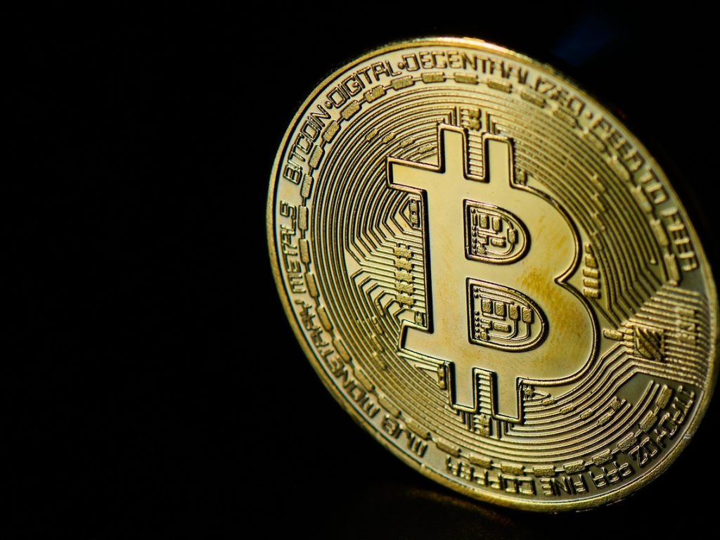 Bitcoin koers breekt door 70.000 dollar door ingreep ministerie van Financiën