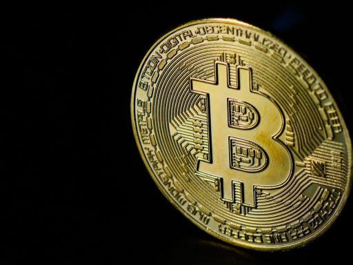 Bitcoin koers breekt door 70.000 dollar door ingreep ministerie van Financiën