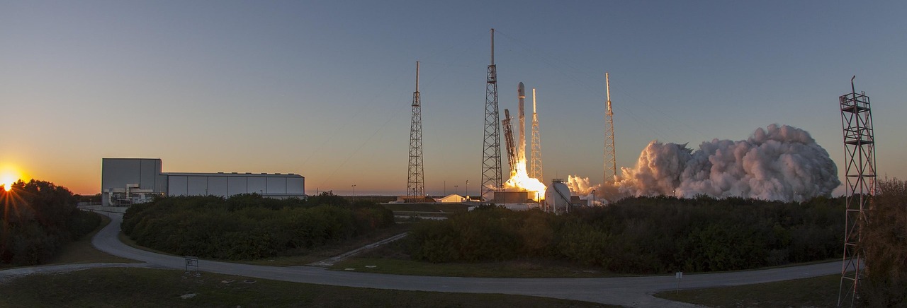 SpaceX overtreft verwachtingen met kwartaalcijfers, maar aandeel daalt in nabeurs